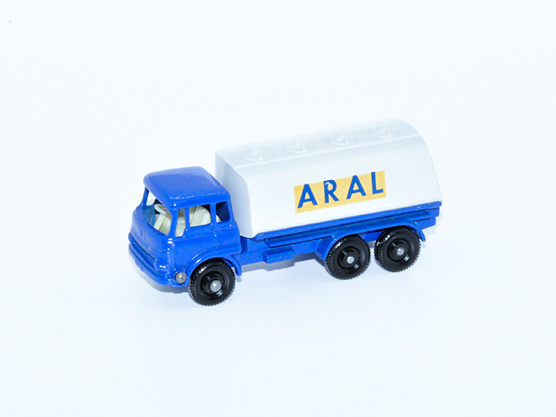 BEDFORD PETROL TANKER ARAL No. 25C3